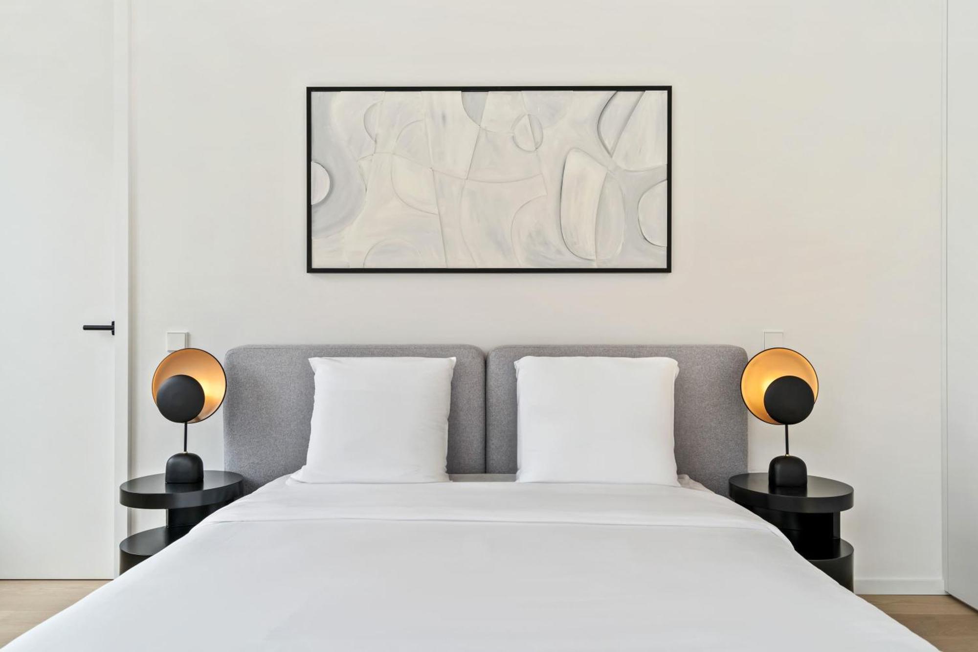 Stylish Downtown Escape With Comforts Luxembourg
