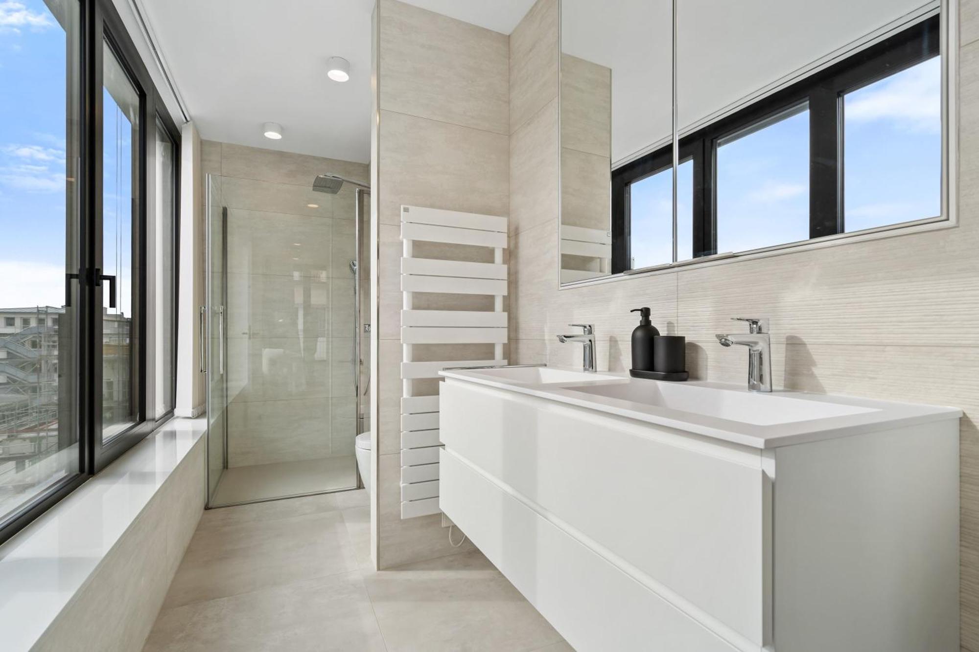 Stylish Downtown Escape With Comforts * Luxembourg