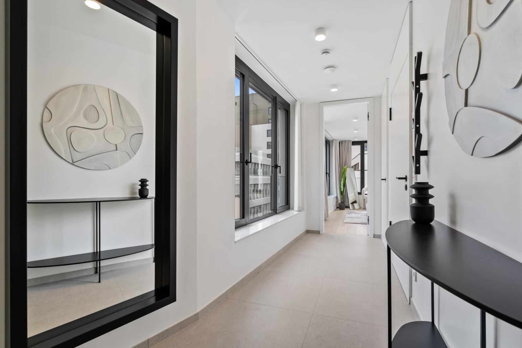 Stylish Downtown Escape With Comforts