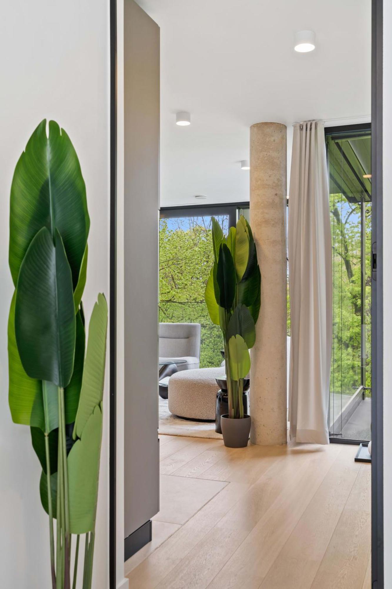 Stylish Downtown Escape With Comforts Appartement Luxembourg