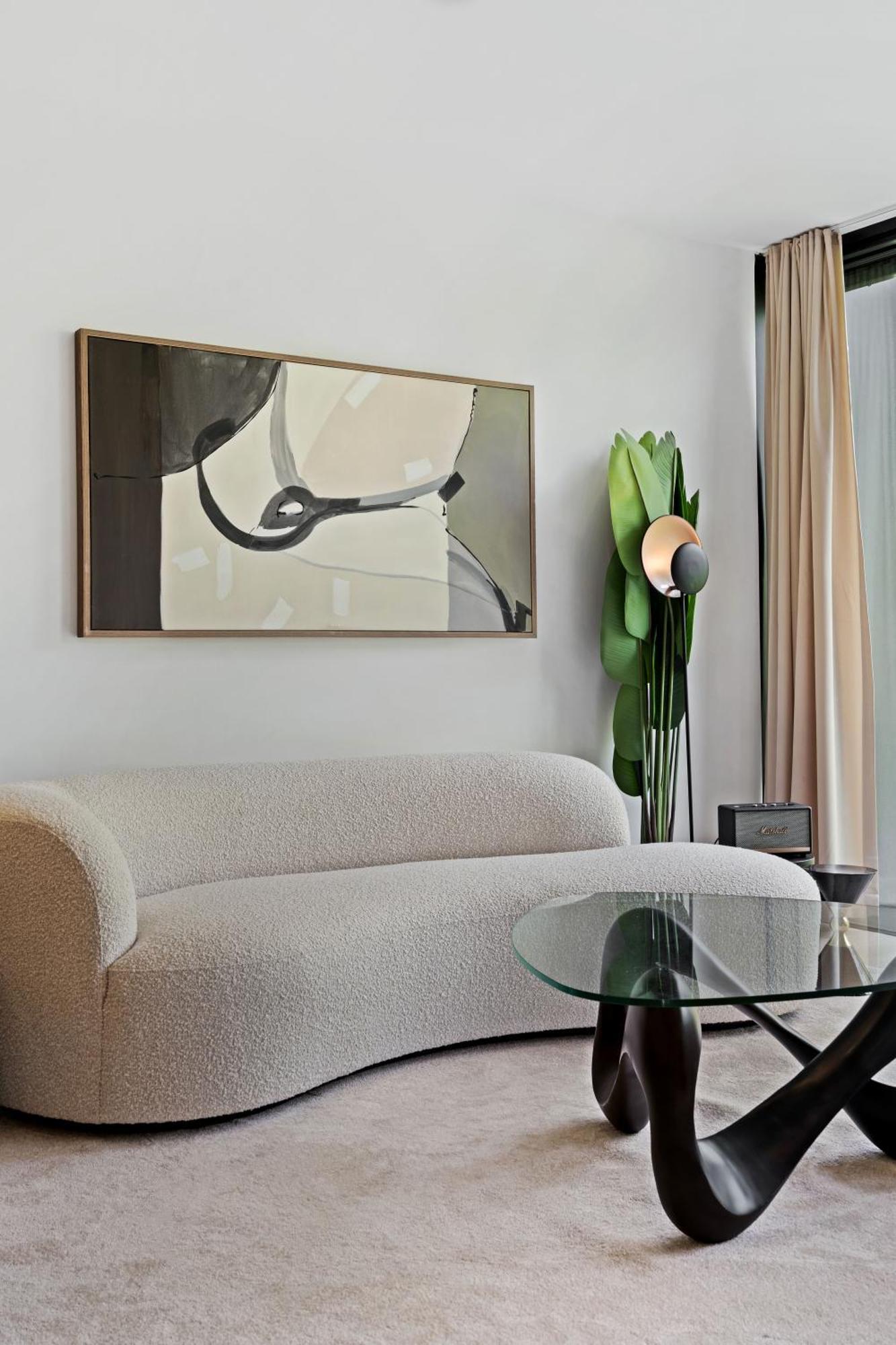 Appartement Stylish Downtown Escape With Comforts